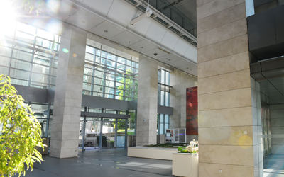 华贸中心商务楼